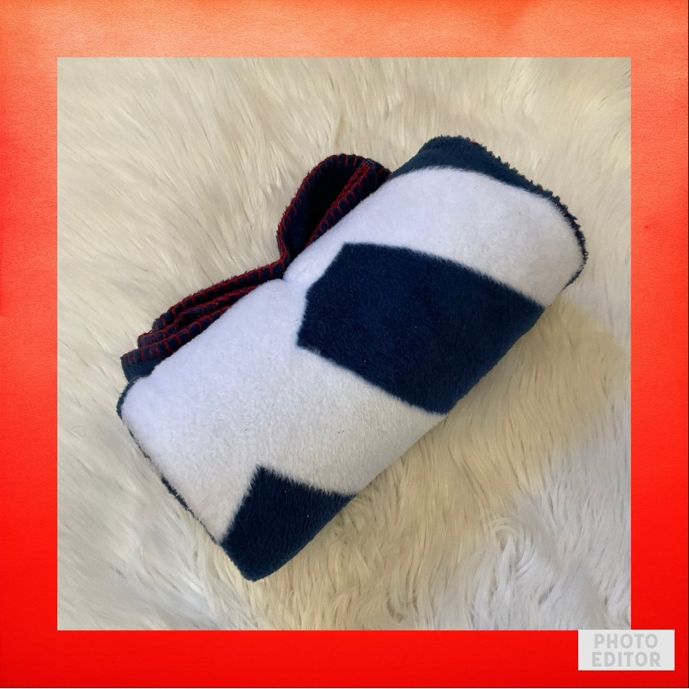 American Eagle Fleece Throw Blanket - NWT